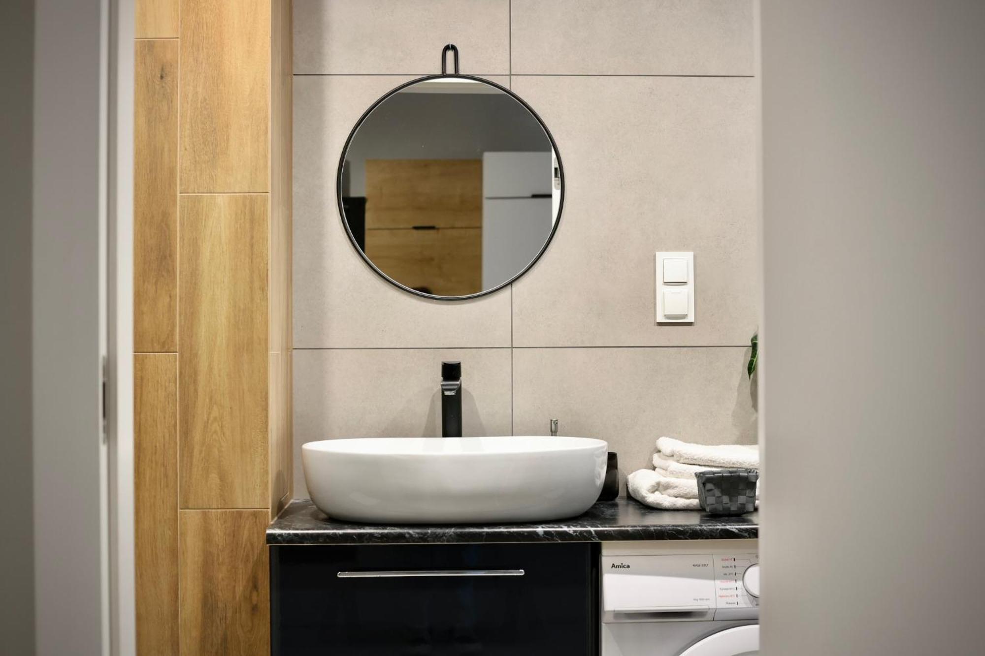 Capital Towers Scenique Apartment Жешов Екстериор снимка